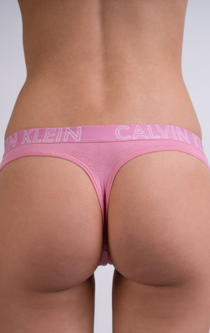 Dámska tangá Calvin Klein QD3636