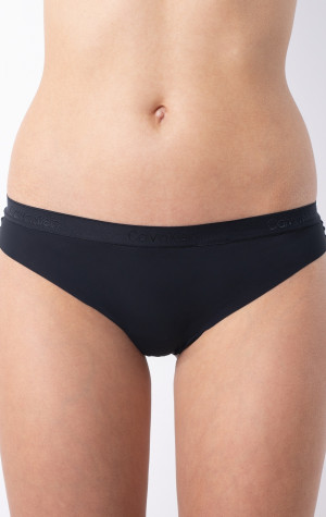 Dámská tanga Calvin Klein QD3695 2PACK