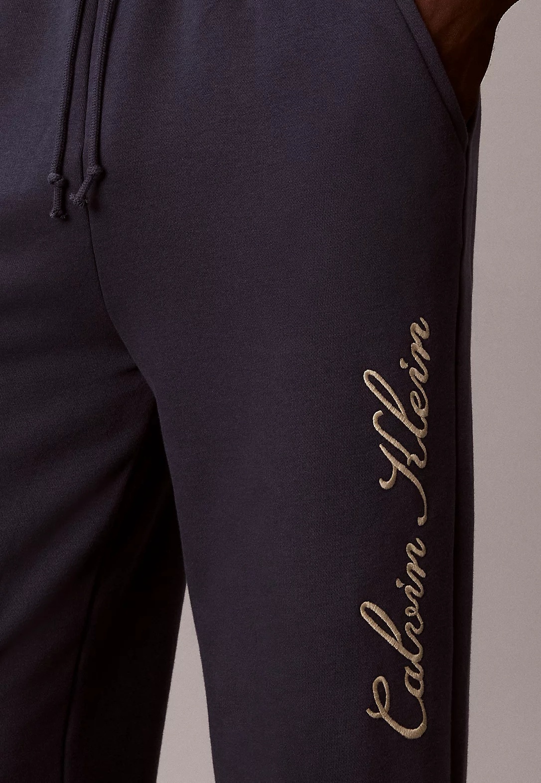 Pánské tepláky Calvin Klein NM3037