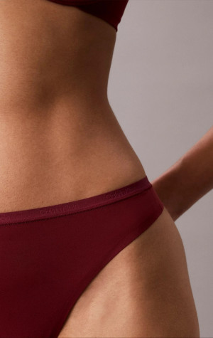 Dámská tanga Calvin Klein QF7820