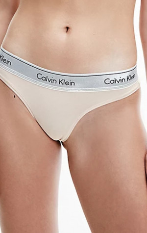 Dámské tanga Calvin Klein QF6136