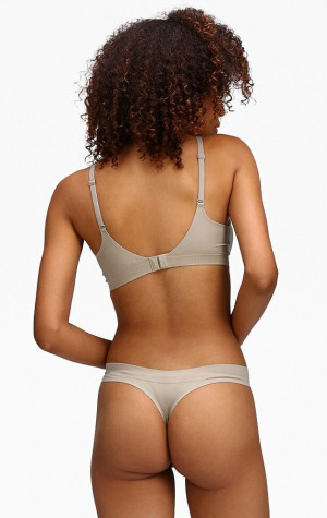 Dámská tanga Calvin Klein QF6611