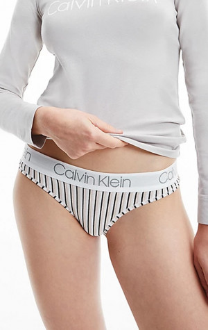 Dámské tanga Calvin Klein QD3751