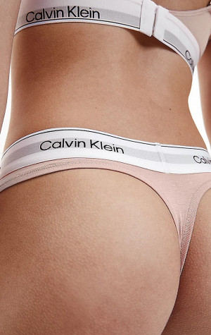 Dámská tanga Calvin Klein QF7050